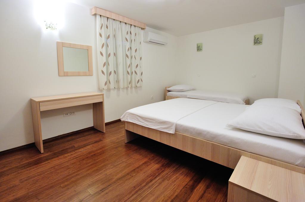 Apartments Old Bridge Mostar Room photo