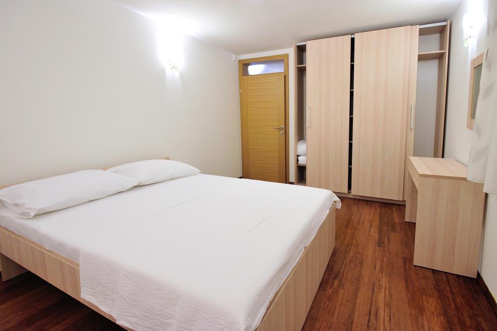 Apartments Old Bridge Mostar Room photo