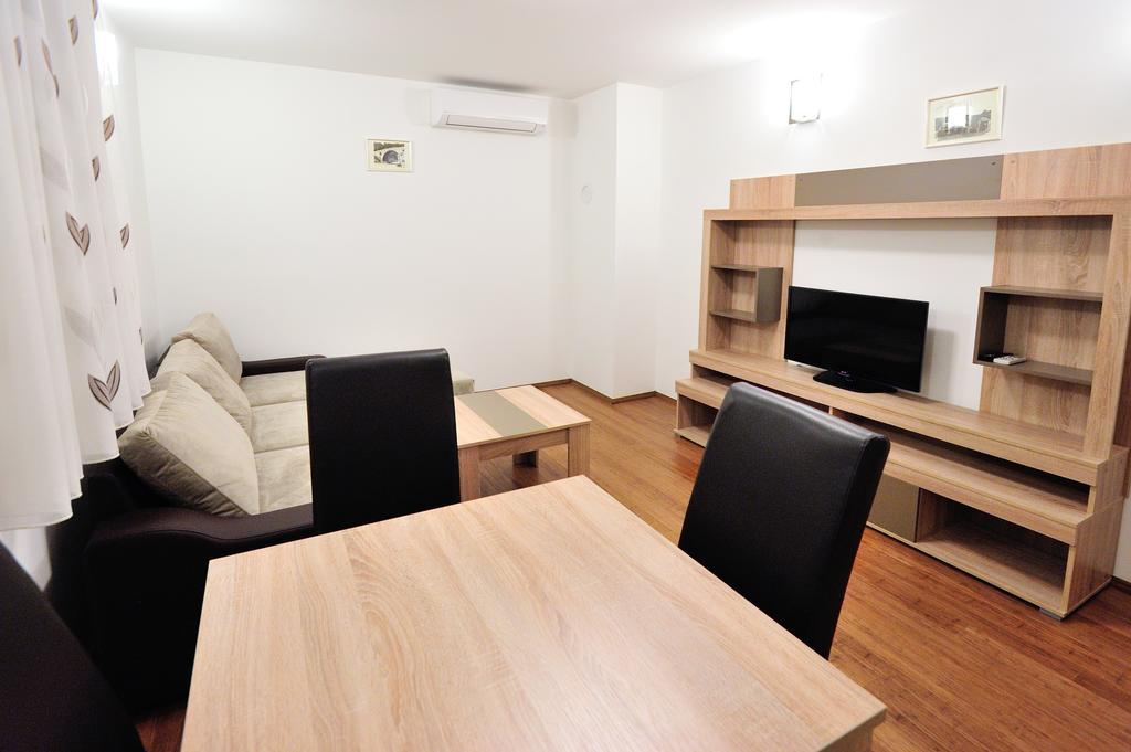 Apartments Old Bridge Mostar Room photo