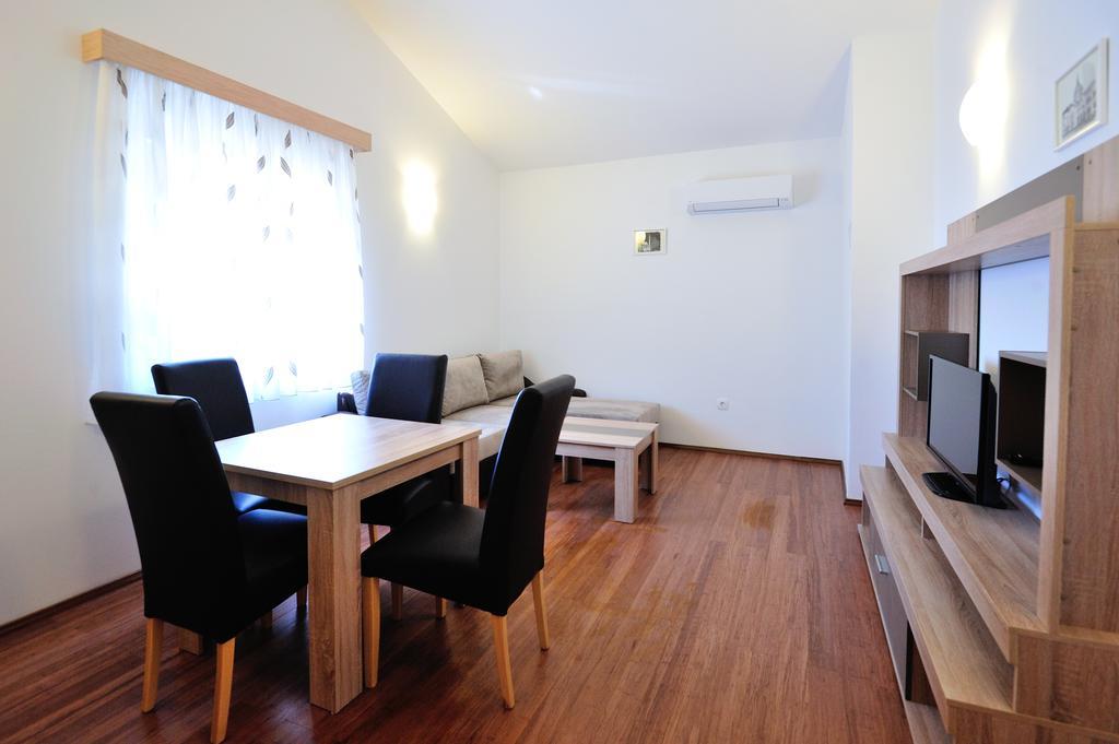 Apartments Old Bridge Mostar Room photo